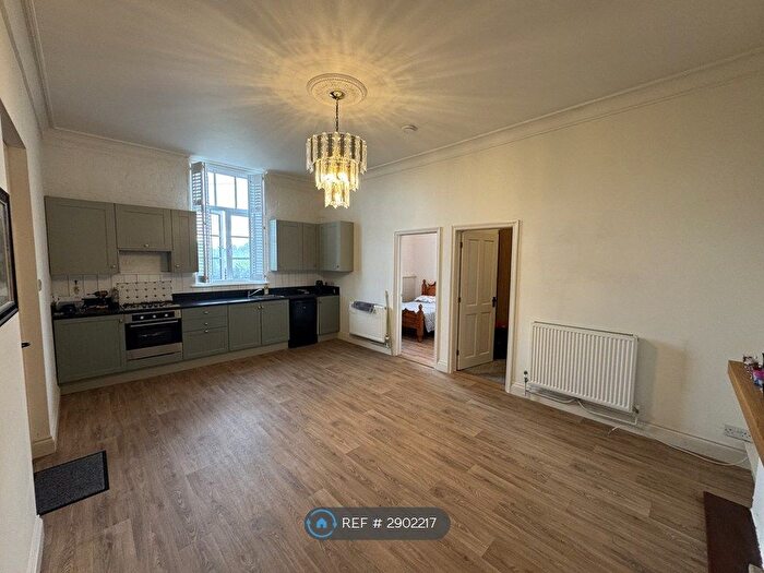 2 Bedroom Flat To Rent In The Old School, Sittingbourne, ME9