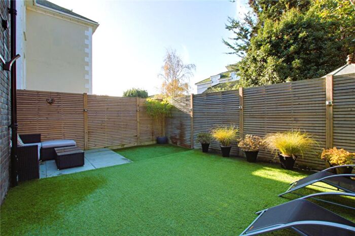 3 Bedroom Flat To Rent In Enfield Court, Gratwicke Road, Worthing, West Sussex, BN11