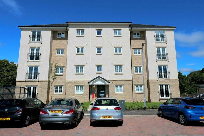 2 Bedroom Flat To Rent In Thornliebank Road, Glasgow, G46