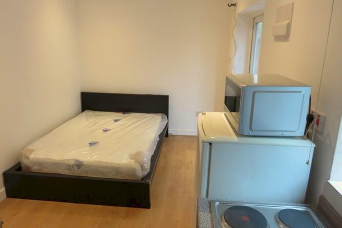 Studio To Rent In Sheaveshill Avenue, Colindale, London, NW9