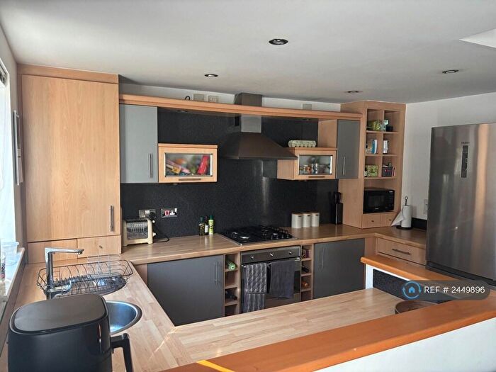 2 Bedroom Flat To Rent In Ellerman Road, Liverpool, L3