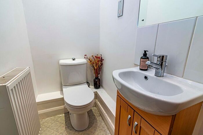 1 Bedroom Flat For Sale In Derby Road, The Cigar Factory, NG7