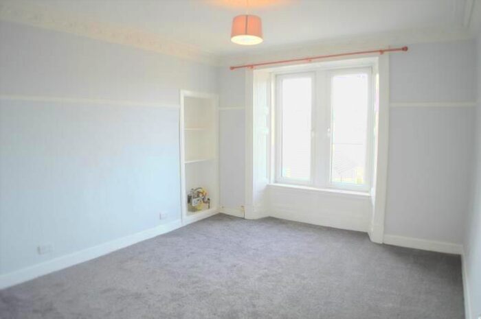 3 Bedroom Flat To Rent In Dundonald Street, Dundee, DD3