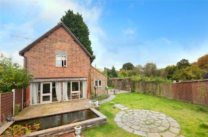 4 Bedroom Detached House For Sale In Prestwood Lane, Ifield, West Sussex RH11