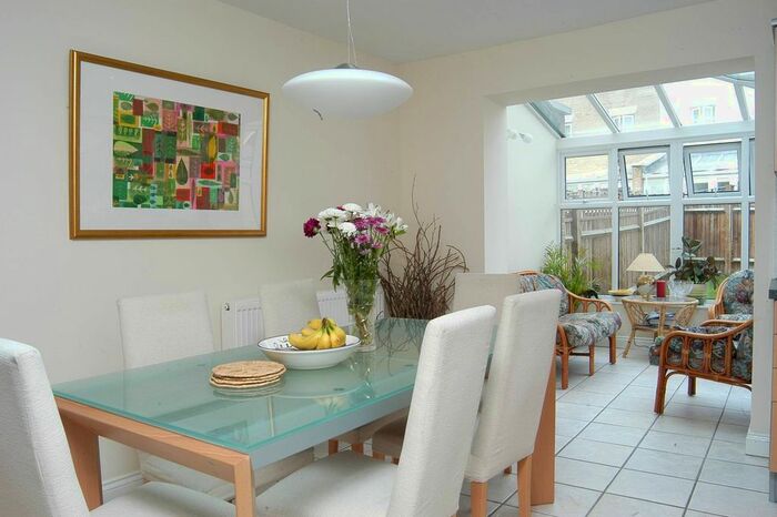 4 Bedroom Property To Rent In Brockwell Park Row, Brockwell Park, London, SW2