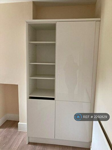 1 Bedroom Flat To Rent In Cambridge Road, Aldershot, GU11