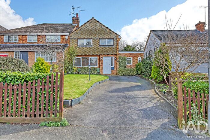 3 Bedroom Semi-Detached House For Sale In Blythwood Gardens, Stansted, CM24