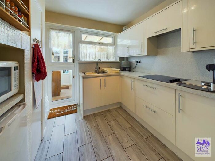 2 Bedroom Semi-Detached Bungalow For Sale In Goodwood Close, High Halstow, ME3