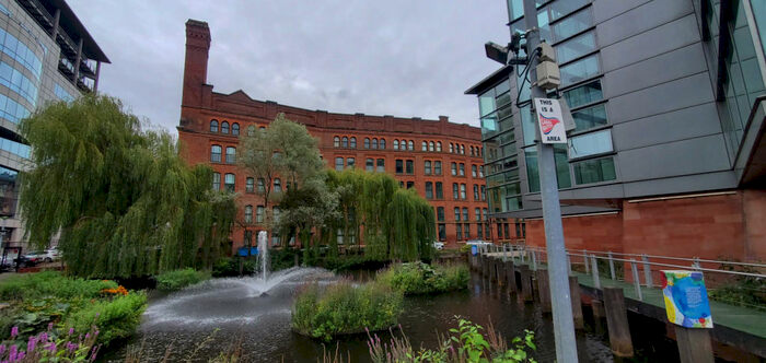 2 Bedroom Apartment To Rent In Chepstow House, City Centre, M1