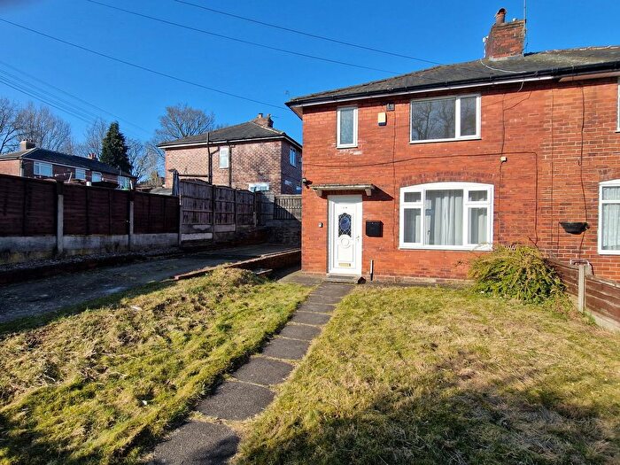 3 Bedroom Property To Rent In Woodley Avenue, Radcliffe, Manchester, M26