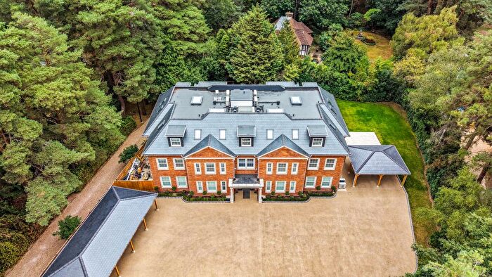 3 Bedroom Flat For Sale In Coronation Road, Ascot, Berkshire, SL5