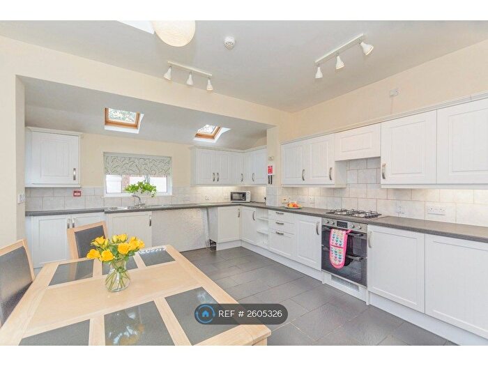 4 Bedroom Terraced House To Rent In Hungerford Road, Crewe, CW1