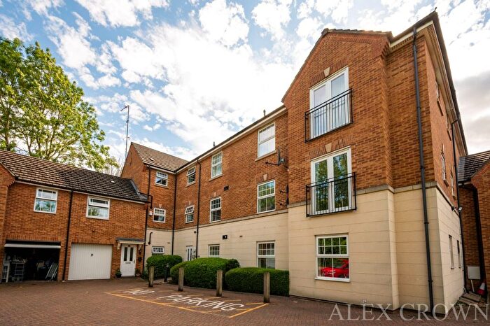 2 Bedroom Flat For Sale In Wellers Mews, Hunters Way, Gordon Hill, EN2