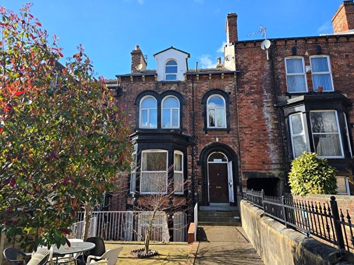 1 Bedroom Flat To Rent In St Johns Terrace, Hyde Park, Leeds, LS3