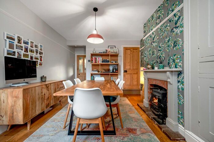 3 Bedroom Terraced House For Sale In The Homely Rowan Cottage In Stathern, LE14