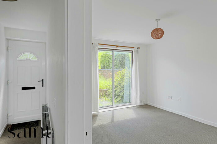 3 Bedroom Terraced House To Rent In Ridgeway Walk, Top Valley, Nottingham, NG5