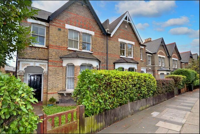 1 Bedroom Flat To Rent In South Croxted Road, (), West Dulwich, SE21