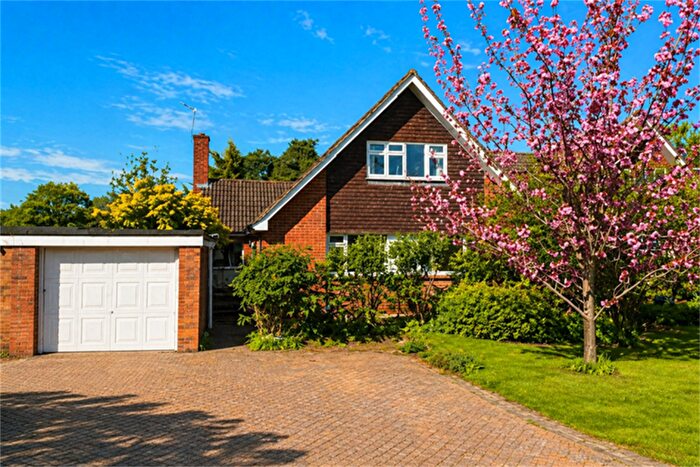 4 Bedroom Detached House For Sale In Red House Drive, Sonning Common, Reading, RG4