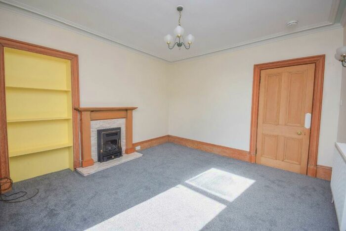 1 Bedroom Flat To Rent In Hill Street, Montrose, Angus, DD10