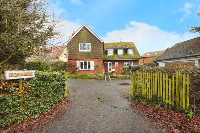 4 Bedroom Detached House For Sale In Church Road, West Hanningfield, Chelmsford, CM2