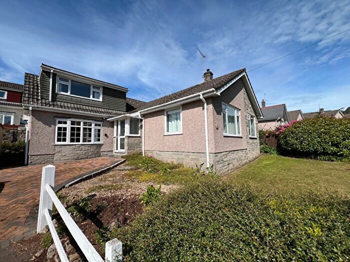 3 Bedroom Chalet For Sale In Spring Valley, BS22