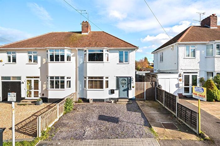 3 Bedroom Semi Detached House For Sale In Greenside, Maidstone, ME15