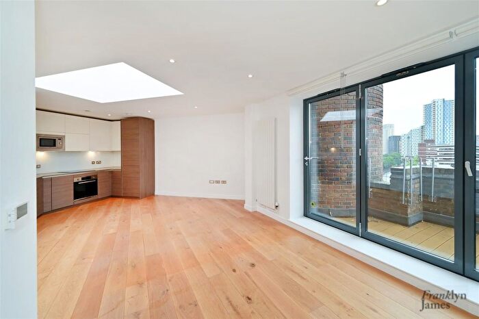 2 Bedroom Flat To Rent In Riverdale House, Molesworth Street, SE13