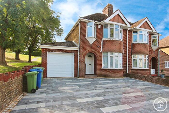 3 Bedroom Semi-Detached House To Rent In Canterbury Road, Sittingbourne, ME10