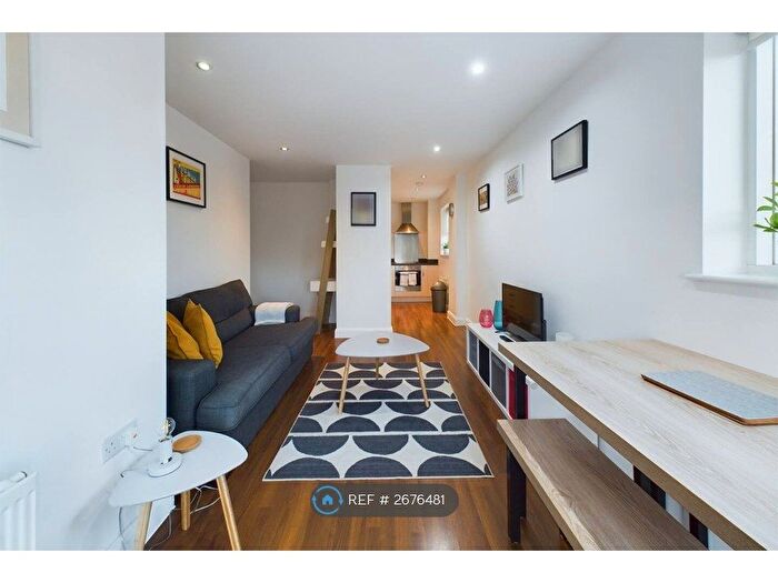 1 Bedroom Flat To Rent In Bournemouth Road, London, SE15