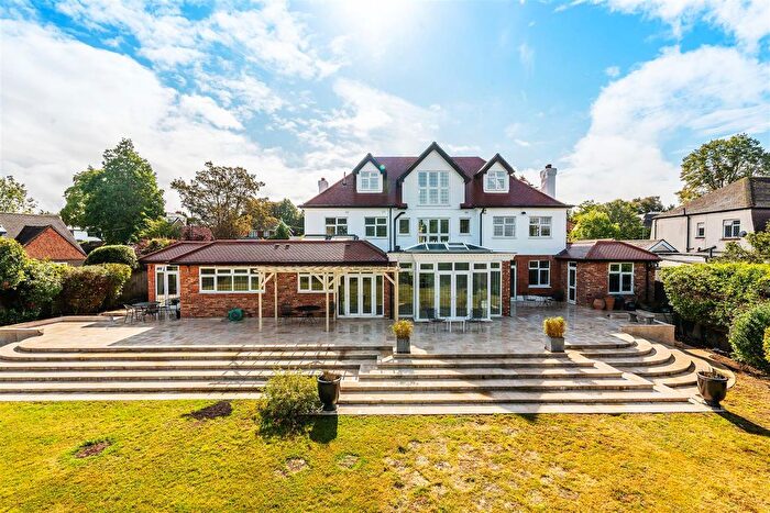 7 Bedroom Detached House For Sale In Downs Side, South Cheam, SM2