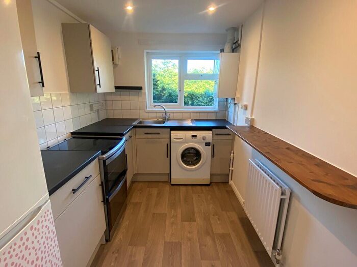 1 Bedroom Apartment For Sale In The Range, Bramley, GU5