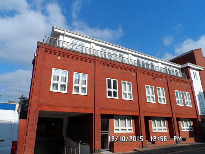 1 Bedroom Flat To Rent In Stoke Gardens, Slough, SL1