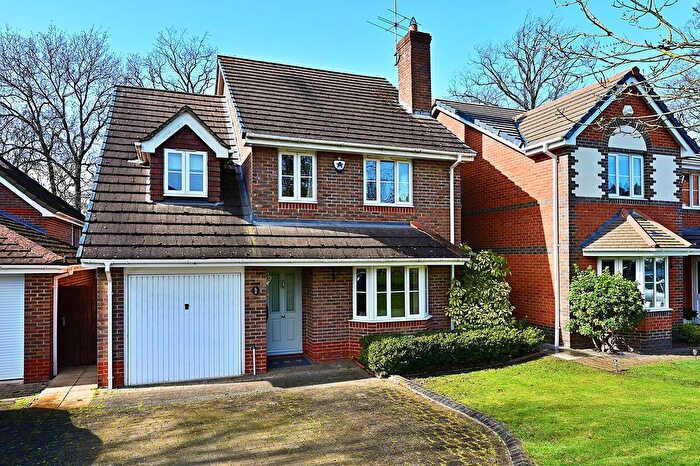 4 Bedroom Detached House For Sale In Maynards Wood, Chineham, RG24