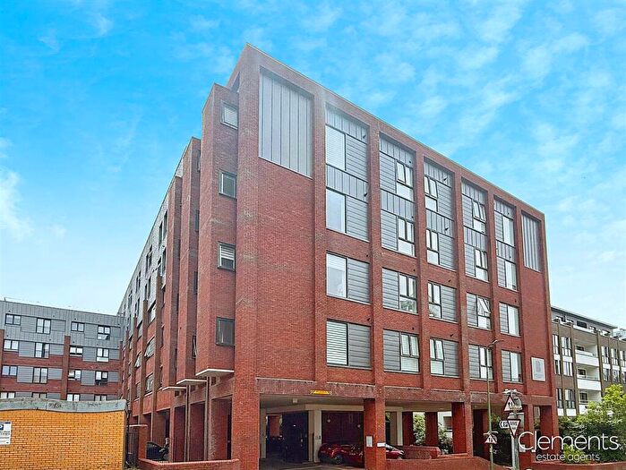 2 Bedroom Apartment To Rent In Bryanston Ct, Hemel Hempstead, HP2