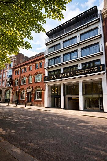 2 Bedroom Apartment To Rent In St Pauls Square, Birmingham, B3