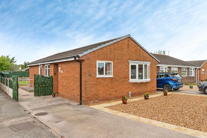 3 Bedroom Bungalow For Sale In Lyndon Drive, Kinmel Bay, Rhyl, Conwy, LL18