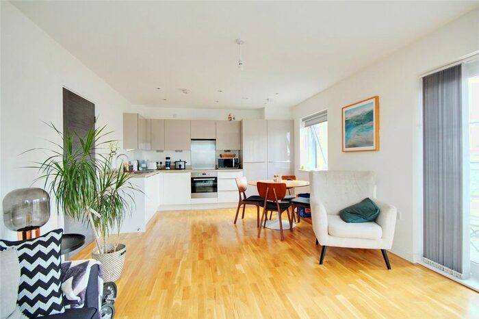 2 Bedroom Flat To Rent In Chalcraft Court, Kennett Lane, Chertsey, Surrey, KT16