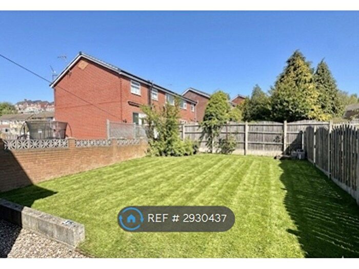 3 Bedroom Semi Detached House To Rent In Ridge View Drive, Sheffield, S9