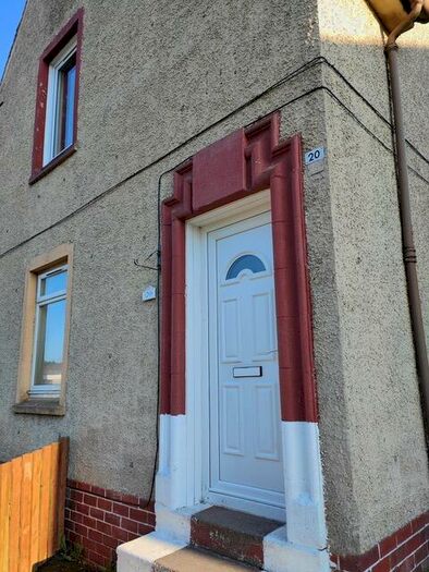 2 Bedroom Flat To Rent In Chriss Avenue, Hamilton, ML3