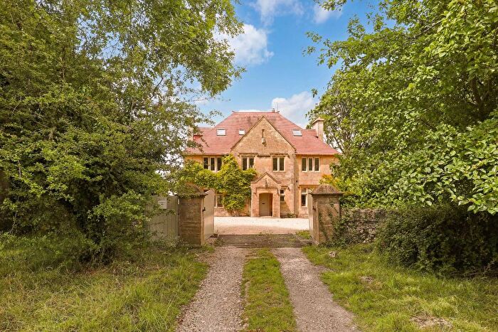 6 Bedroom Detached House For Sale In Rodborough Common, Stroud, GL5