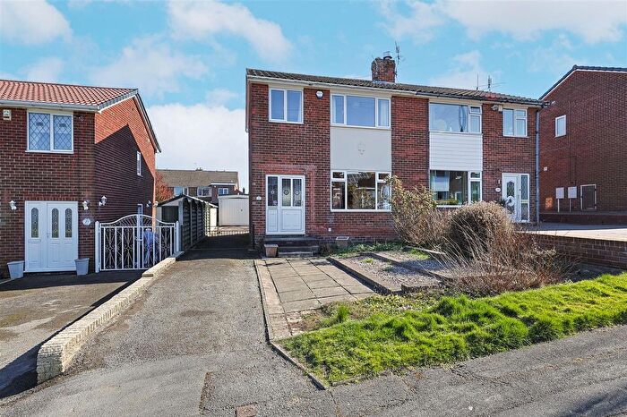 3 Bedroom Semi-detached House For Sale In Glenfield Crescent, Chesterfield, S41