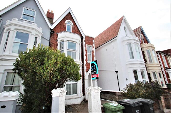 8 Bedroom Terraced House To Rent In Victoria Road South, PO5