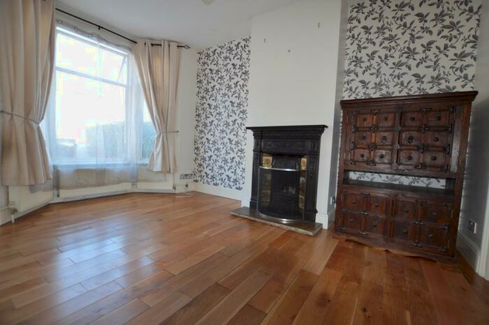 3 Bedroom Terraced House To Rent In Avenue Road, Tottenham, N15