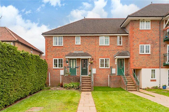 1 Bedroom Apartment To Rent In Gallows Lane, High Wycombe, HP12