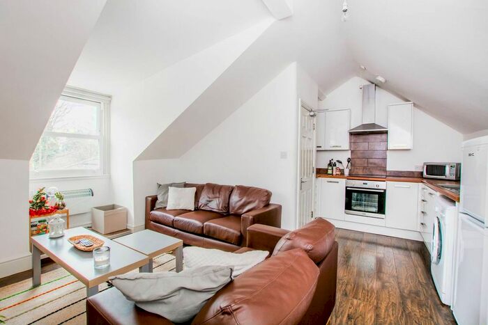 1 Bedroom Flat To Rent In Ossian Road, Crouch End, London, N4