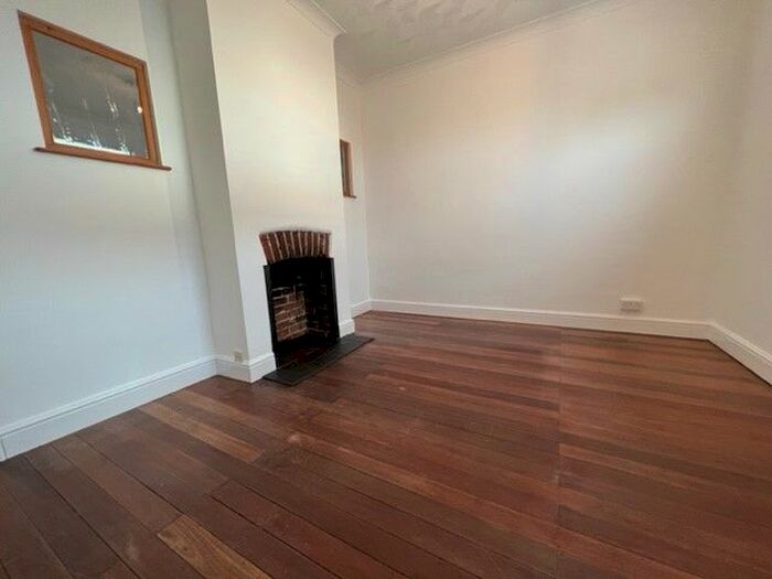 3 Bedroom Terraced House To Rent In Binsteed Road, PO2