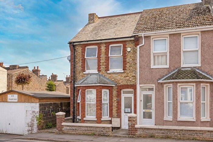 2 Bedroom End Of Terrace House For Sale In St Davids Road, Ramsgate, Kent, CT11