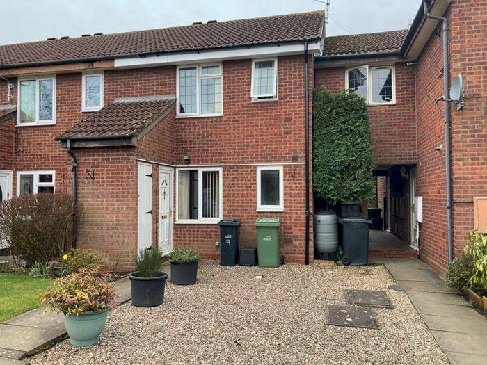 1 Bedroom Flat To Rent In Dove Drive, Stourbridge, DY8