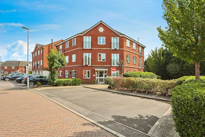 2 Bedroom Flat For Sale In Halifax Drive, Melton Mowbray, LE13