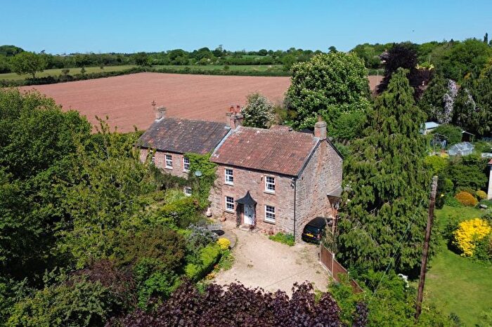 3 Bedroom Semi-Detached House For Sale In Thurloxton, Taunton, TA2